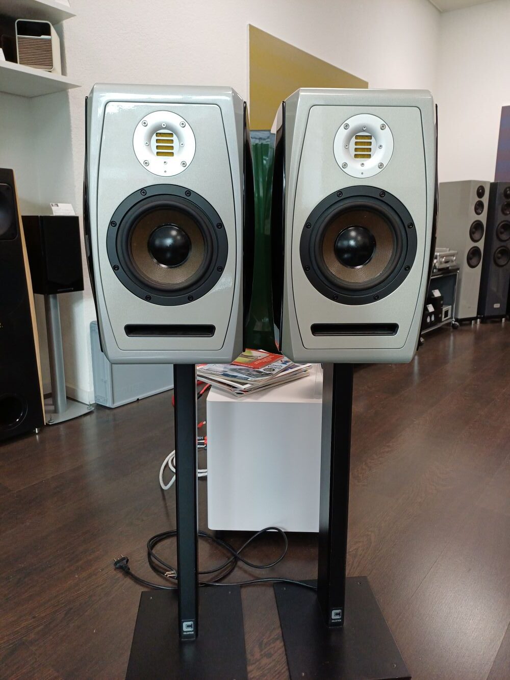 Adam Tensor Epsilon, High End, Aktivlautsprecher