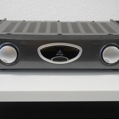 Behringer A500 Stereoendstufe