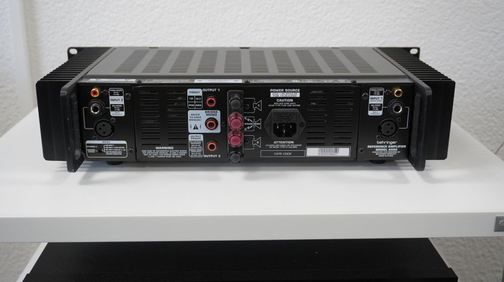 Behringer A500 Stereoendstufe – Bild 2